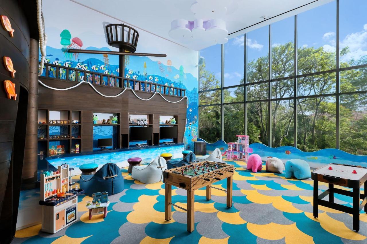 Padma Hotel Semarang Eksteriør billede